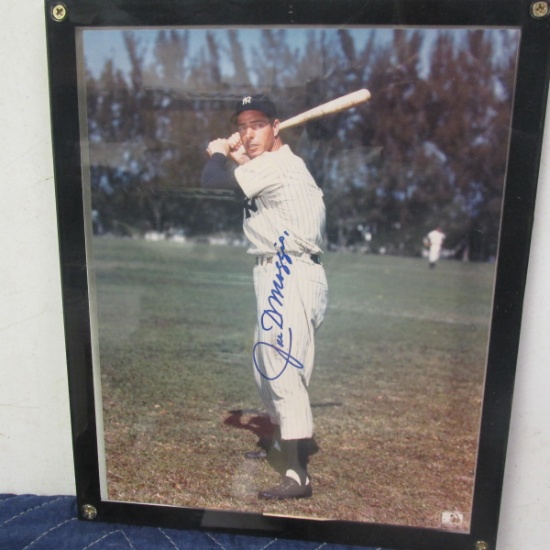 JOE DIMAGGIO SIGNED 8X10 PHOO WITH COA