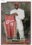 LEBRON JAMES 2003/04 TOPPS ROOKIE CARD #221