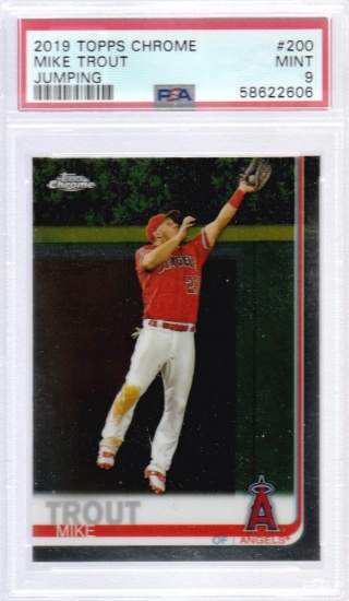 MIKE TROUT 2019 TOPPS CHROME JUMPING ACTION CARD #200 / GRADED