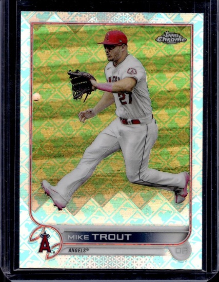 MIKE TROUT 2022 TOPPS CHROME LOGOFRACTOR