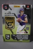 2024 PANINI ELITE FOOTBALL BLASTER BOX. LOOK FOR JAYDEN DANIELS ROOKIES