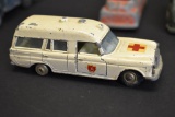 LOT of 8 Vintage Die Cast Cars