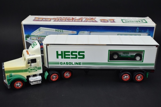 Hess Collectible Toy 18 Wheeler Truck