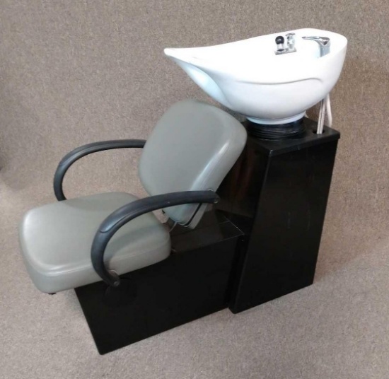 Salon / barber shampoo sink / chair