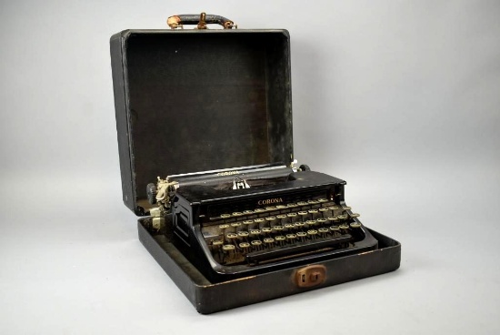 Vintage Corona Typewriter With Case