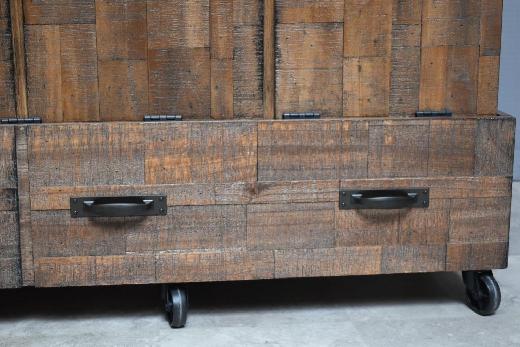 Lot New Huron Rolling Queen Storage Murphy Bed With Mattress New Huron Rolling Queen Storage Murphy Bed With Mattress