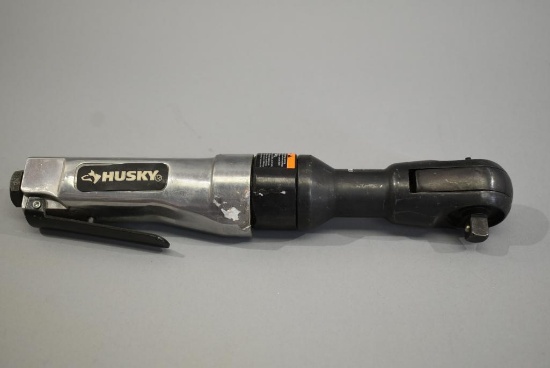 Husky 3/8in Drive Pneumatic Ratchet Wrench