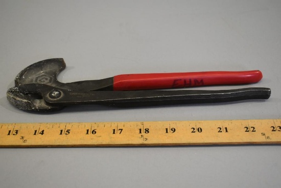 Crescent 10in Nail Puller Pliers