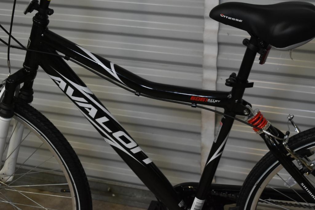 Lot New Next 26 Men S Avalon Comfort Bike With Full Suspension