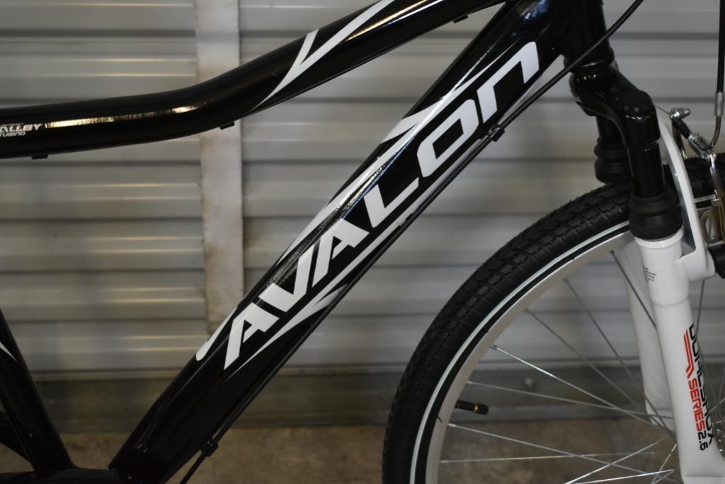 Lot New Next 26 Men S Avalon Comfort Bike With Full Suspension