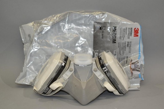 3M Performance Respirator Mask