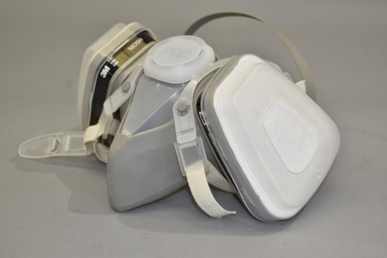 3M Performance Respirator Mask