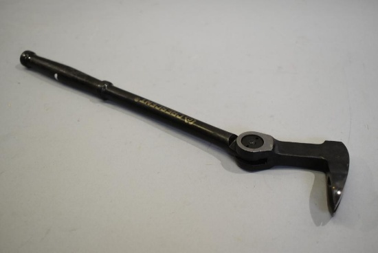 Crescent Nail Puller