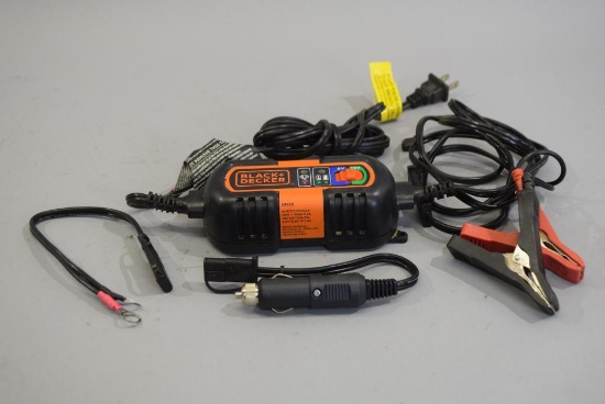 Black & Decker Battery Charger / Maintainer