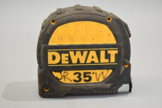 Dewalt 35ft Tape Measure