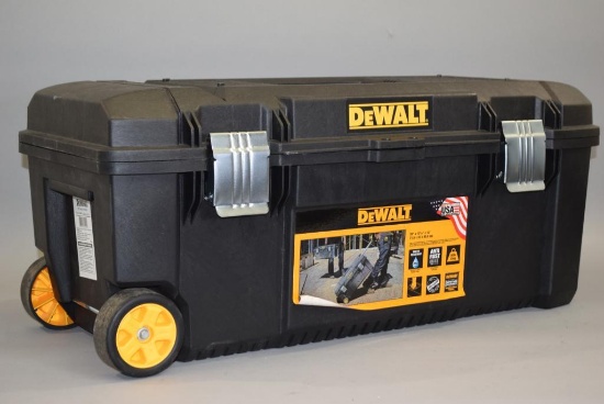 Dewalt 28in Toolbox On Wheels