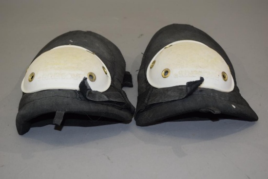 Roberts Knee Pads