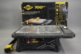QEP 700XT 7in Tile Wet Saw With Extension Table