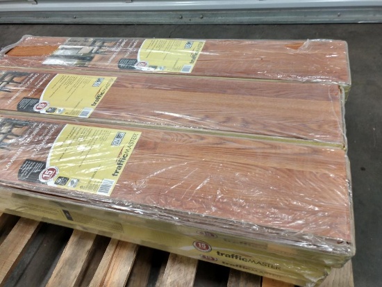 12 Cases Of Traffic Master Prescott Oak 12 Mm Thick X 8 03 In Wide X 47 64 In Length Flooring Industrial Machinery Equipment General Merchandise Online Auctions Proxibid