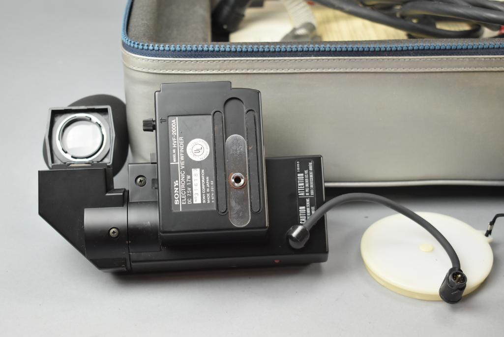 SONY TRINICON HVC-2800 Video camera With Sony | Proxibid