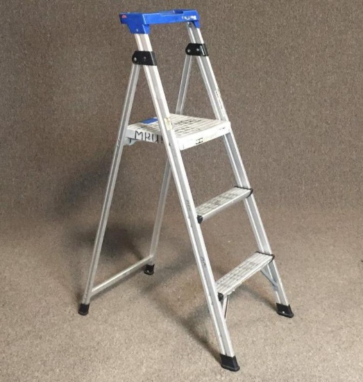 Aluminum Step Ladder