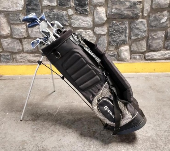 Wilson Golf Club Set With Bag