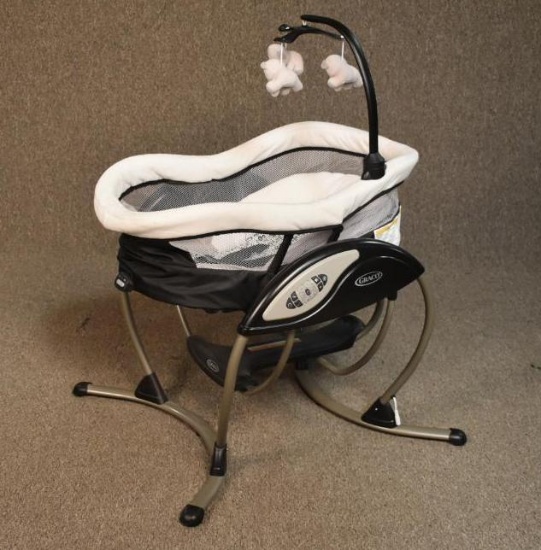 Graco Dream Glider Swing And Sleep Bassinet