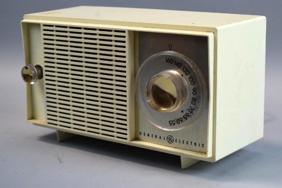 Vintage General Electric Radio