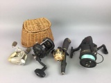 4 Fishing Reels With Woven Bait Basket