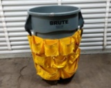 Rubbermaid Brute Trashcan With Dolly And Rubbermaid Caddy Bag