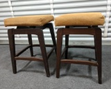 2 Barstools