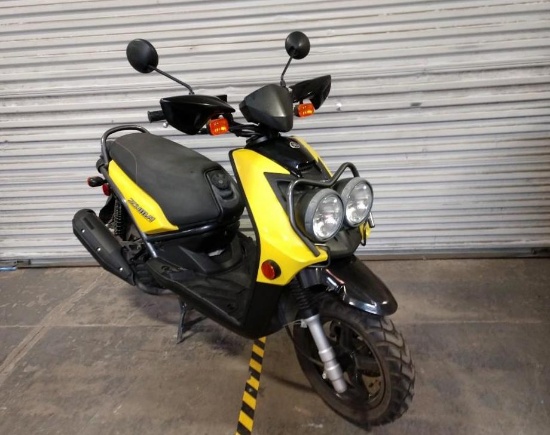 2009 Yamaha Zuma YW125 Motorcycle