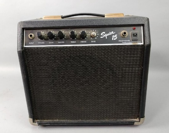 Squier 15 Amplifier