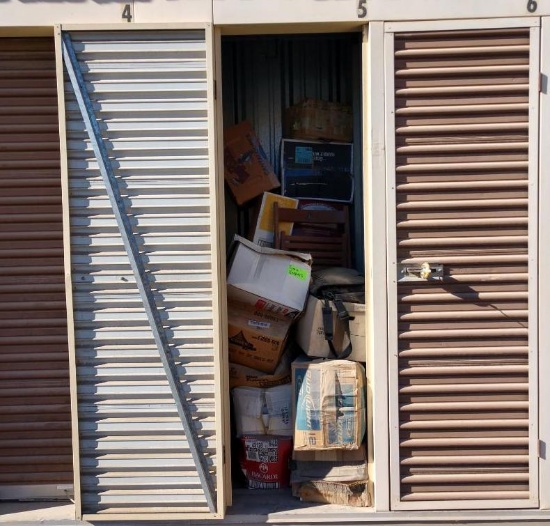 The Entire Contents Of A 2ft x 4ft x 8ft Storage Unit - Door 43B-5