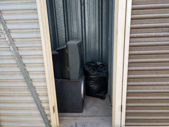 The Entire Contents Of A 2ft x 4ft x 8ft Storage Unit - Door 23B-5