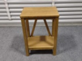 Modern Side Table / End Tale / Plant Stand