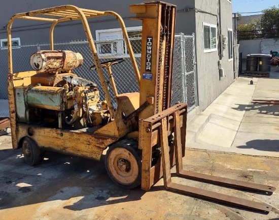 Towmotor Propane Forklift