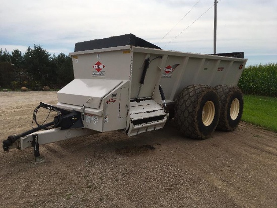 2015 Kuhn Knight Protwin SLC141 tandem axle manure spreader; left side discharge; hydraulic power