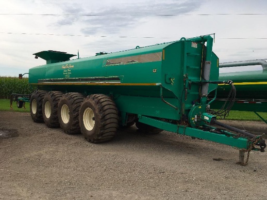 2004 Houle 9,500-gallon quad axle tanker spreader; rear discharge; PTO pump; 6-shank injector bar;