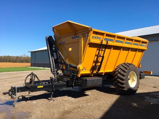 2014 Oxbo 3524F dump cart; 1,150 cu. ft. struck capacity; flared extension; 9-15ft dump height;