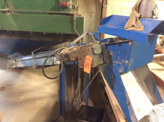 Patz 14" x 12' rubber belt conveyor w/ electric drive.