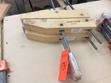 Craftsman wood clamps.