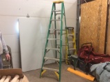 Werner 8' fiberglass step ladder.
