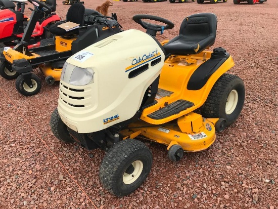 Cub Cadet LT1046 lawn tractor; 23 hp gas engine; hydro; 46in deck; runs/does not drive; s/n