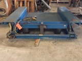Vestil 2,000 lb. pallet lift/tilt hoist electric/hydraulic; s/n 50195; (Blue).