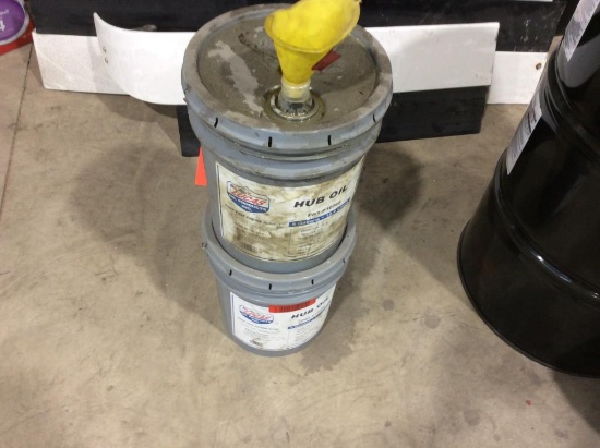 Approx. 7-gallons of Hub oil.