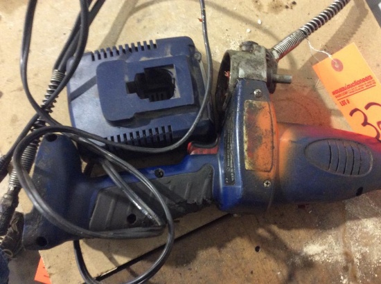 Lincoln cordless power luber; (No Battery).