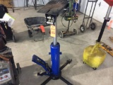 Teq 1/2-ton transmission jack.