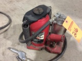 AFF 20-ton air/hydraulic jack.