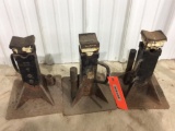 3-H.D. 22-ton jack stands.